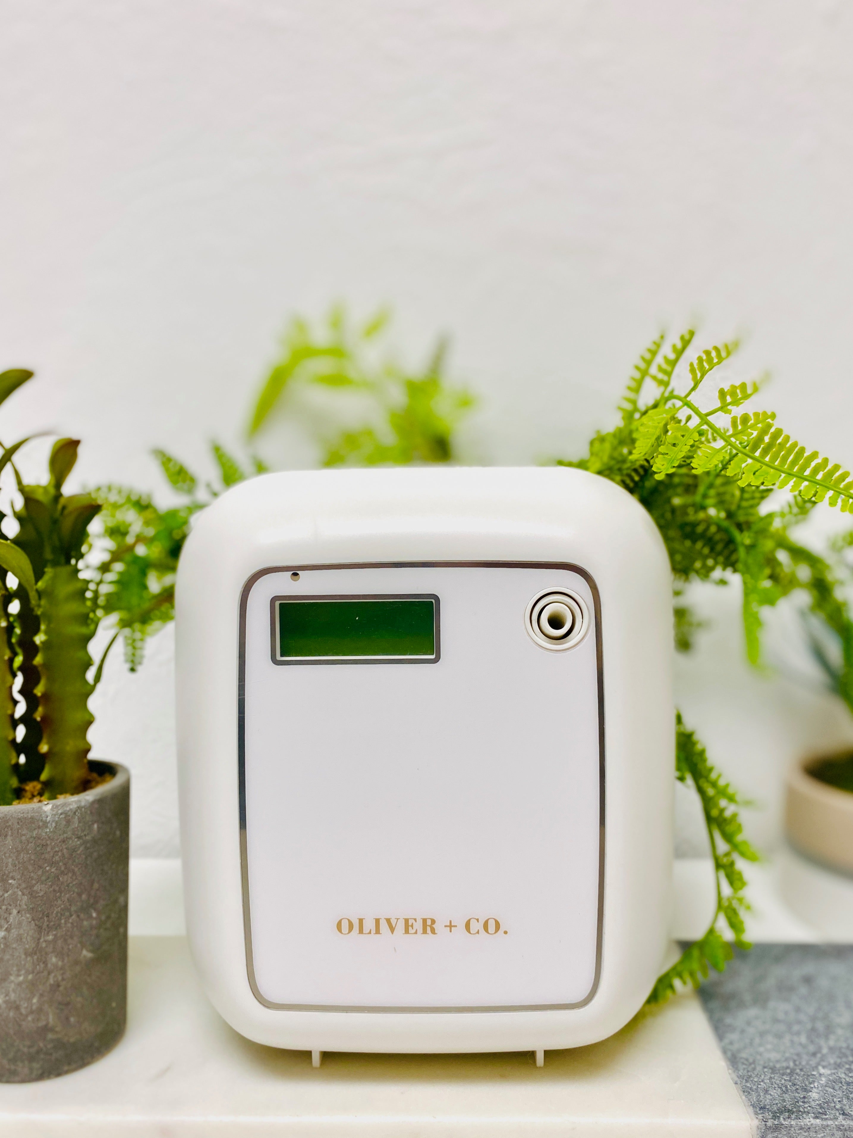 Mini Diffuser - Free With Oil Subscription – Oliver Fragrance Co.